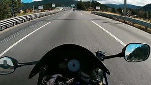 4.2K views · 99 reactions | Probando la Yamaha R6s, increíble cómo despierta a altas revoluciones! Se la rifó @maikalsvblog prestándomela para el vídeo. #Yamaha #revsyourheart #r6 #r6s | JR Review | Facebook