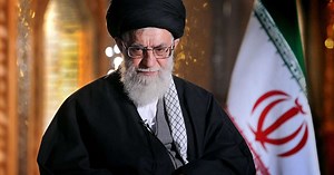 Conflito entre Khamenei e Ahmadinejad aumenta chance da oposição no Irã