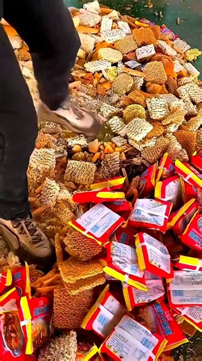 Is China Really Turning Expired Bread Into Animal Feed? #China #FactCheck
