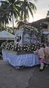 Karo sa Santo Entierro sa Good Friday procession sa Sacred Heart of Jesus Parish, Poog, Toledo City. | 88.5 Brigada News FM Toledo