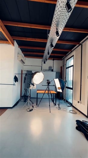 2.8K views · 33 reactions | Studio setup with FEELWORLD light and...