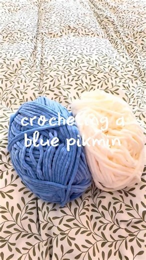 Crocheting a blue pikmin!💙Pattern by: ‪@hooknhaven‬ Finished plushies are sold on my Ko-fi 😊