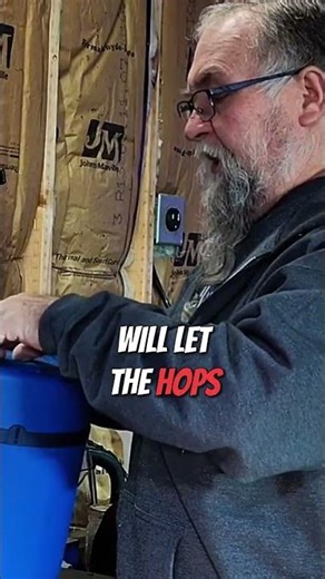 Dry hopping with the Pinter!!! #shorts