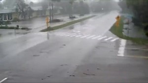 Intense videos show Hurricane Ian bringing sweeping winds, damage to Florida