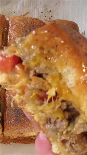CHEESY CHEESEBURGER SLIDERS 🍔 So YUMMY 😋 #food #cooking #baking #mealprep #recipe #tutorial
