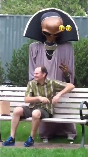 alien prank in public place this is so funny 😂😂😂(subscribe my channel) #shorts #viral #youtube