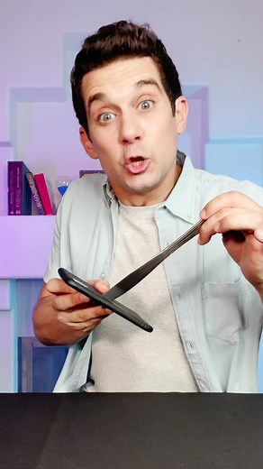 1.5K views | Your eyes are tricking you ‍ #magictrick #smartphone #magictricks #magic #magician #magictrick #cardmagic #sleightofhand #magicians #cardistry #playingcards #cardtricks #cards #closeupmagic #cardporn #cardtrick #illusion #streetmagic #ellusionist #illusionist #murphysmagic #theory #cardmagician #magicshow #magia #artofplay #magical #cardist #artofmagic #coinmagic #instamagic #useyourcards | Cool Magic Tricks | Facebook