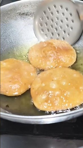 How to make Mung Dal ki kachori Rajasthani Mung dal Khasta Kachori #kachori #homestylecook