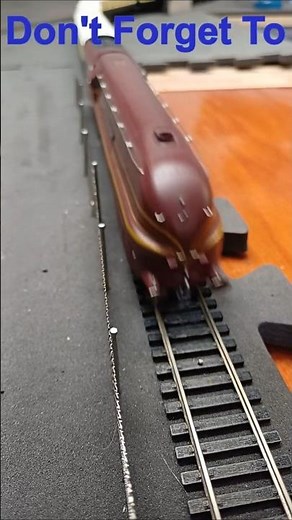 Hornby R2689 Coronation Class 4-6-2 6229 "Duchess of Hamilton" in LMS Maroon - NRM Special Edition