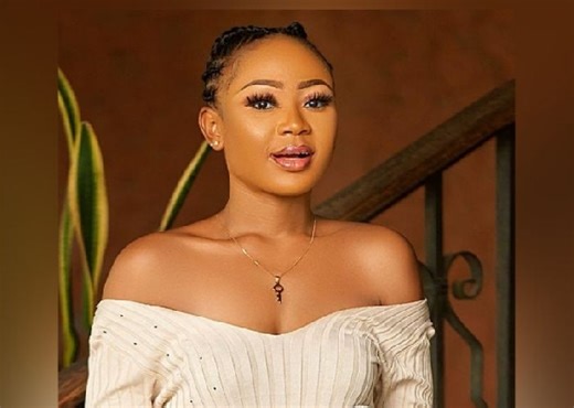 Akuapem Poloo wins 'Discovery of the Year' at Ghana Movie Awards