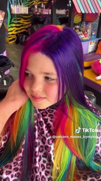 Creative Kids Hair Dyeing Process: Unicorn Hair Art