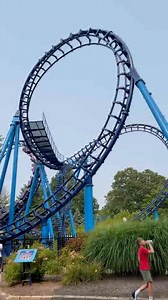 Loop de loop on Zoomerang 💫 We’re open from 11am-8pm today! 🎢 Go for thrills on the re-tracked Wildcat & Boulder Dash, Phobia Phear Coaster AND Zoomerang. | Lake Compounce