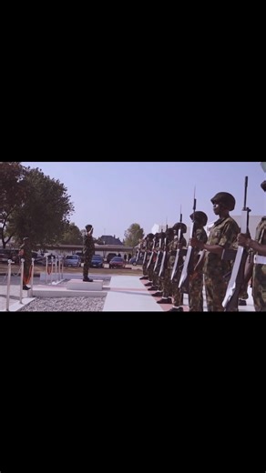 Commander 6 brigade Nigerian army observes general salute | Nigerian Military Cruise
