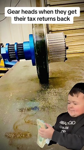 Triple cp3 setup for a 6.4l powerstroke and soon to be 6.0l powerstroke! #ford #powerstroke #diesel #gear #injection #cp3 #dodge #duramax #trucks #taxreturn #taxseason #gearhead #rowdy #gofast #performance #offseason