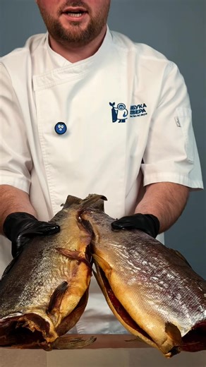 Какую красную рыбу выберете вы? Горбуша или нерка? Наш выбор очевиден – обе! Заказывайте на сайте, отрежем на пробу от 300гр – https://azbuka-severa.ru/catalog/ryba/kholodnoe-kopchenie/ Азбука Севера. Качество в дальневосточной рыбе.