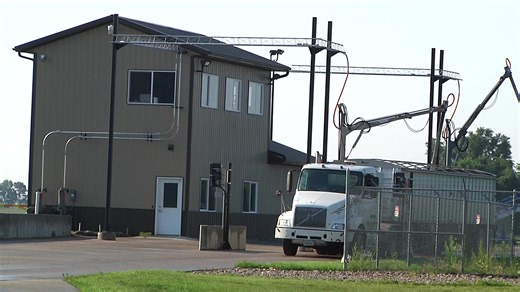 The state’s fourth soybean processing plant officially took its first load of soybeans on August 27 for a test run. The High Plains Processing plant, with a capacity of 35 million bushels, is expected to be running at full capacity by the end of the year. 📹 Michelle Rook breaks down what this new facility means for farmers and consumers across South Dakota. | SD Soybean