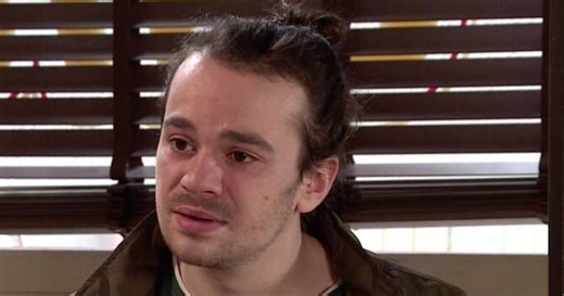 Coronation Street: Seb Franklin attacked in the nail salon