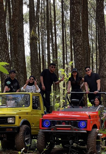 Jaksel ndangak ndangak dongg😍😎✌️🥳 ⚠️Info dan reservasi : 📲 08138087123 #kicaumania #jeepwisata #jogja #fyp #lewatberanda