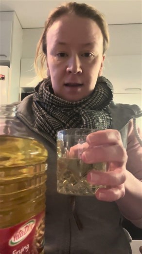 Finnish girl tries exotic foods. Day 12