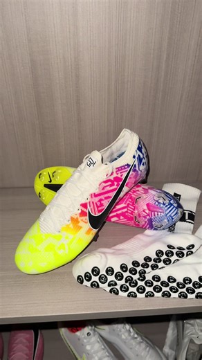 Neymar Jr. Vapor 13s: Elite Soccer Boots on Sale