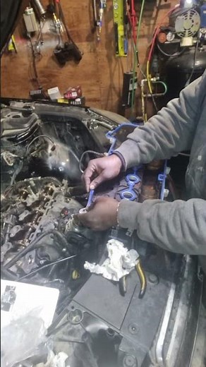 2012 CHEVY EQUINOX 2.4 VALVE COVER GASKET REPLACEMENT