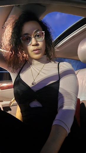 One of the top three things that I am leaving behind in 2025, is my accessibility. Increase your own valuation, and watch the world adjust its market price for you The price just went up. 😉💁🏽‍♀️ . . #fyp #explore #instagood #value #priceless | Lisa Matthews