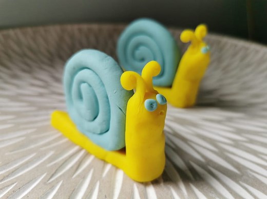 Escargot en pâte à modeler