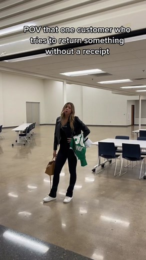 Customer Returns Without Receipt | Store Scenario