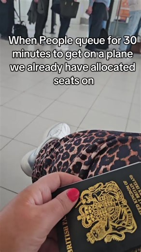 I don't get speedy boarding either ✈️ Just chill guys 😎✌️ #Airport #traveltok
