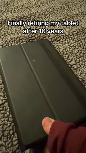 Dw I’ll use it as a backup #fyp #new #ipad #outwiththeold #inwiththenew