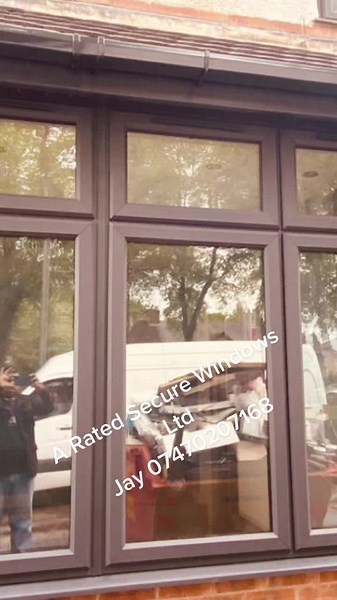 #aratedsecurewidowsltd #safeandsecurewindowsltd #JAY07470207168 #newinstallation #bifolddoors #blindsinglass#greywindows#JAY07470207168
