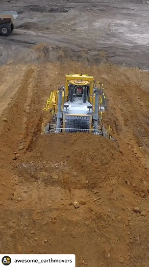 165K views · 2.9K reactions | Read the story in the latest issue of the magazine on this 120 tonne Komatsu D475-8 dozer. #komatsu #construction #dozer #bulldozer #mining #komstsueurope #komatsumining #heavyequipment | Awesome Earthmovers News | Facebook