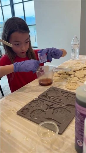 DIY flower mirror 🥰 comment SHOP for links to recreate this project 🌸 I ended up using 3