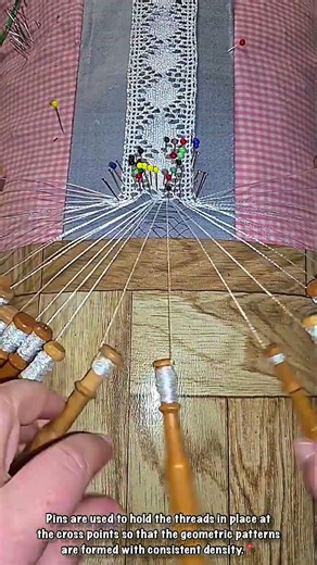 Lace Webbing Construction With Bobbin Lace Technique