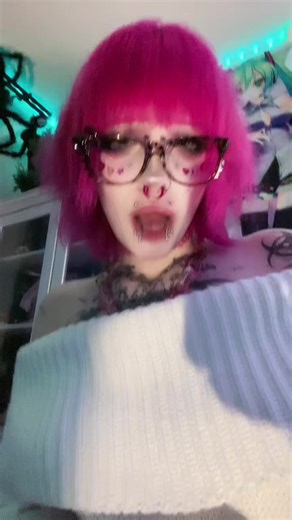 Video's van rubi_gloom (@rubi_gloom_) met original sound - hateoryx