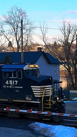 4517 and 4755 NS Locomotives