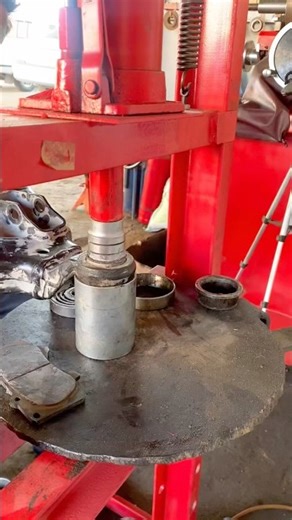 How to remove ball joints #repair #ytshorts #mechaniclife #shortvideo #shortvideo