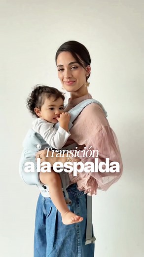 Aquí les muestro mi técnica favorita con mi mochila Koala. 🐨 • Paso clave: Asegúrate de mantener siempre una mano sobre tu bebé mientras haces el giro. • Beneficio: Distribuyes mejor el peso y tienes total libertad de movimiento para seguir con tu día. ¿Ya te animaste a probar esta posición o todavía te da un poquito de nervios? ¡Te leo en los comentarios! 👇