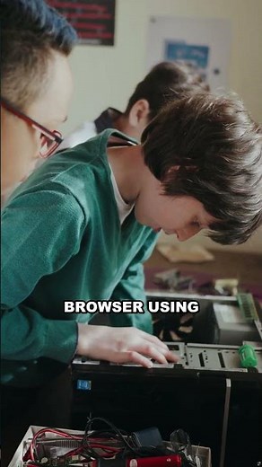 The browser built from rivals' code that conquered the web #Shorts