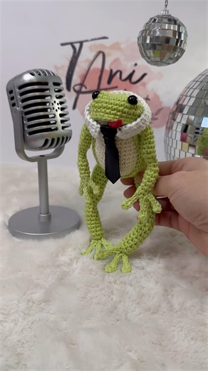 ⚠️ Puede causar ganas de Bailar… ¡NO MIENTAS, LA BAILASTE! #amigurumi #frog #crochet #macarena