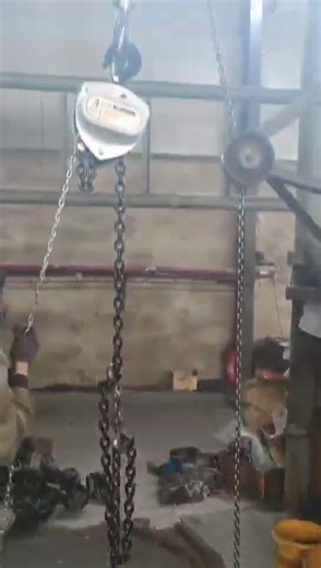 manual hand chain block testing #lifting #machine #lifter