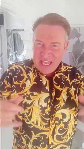 Philip Regan "Queen of Scotty Road" | Hey Big Spender | Shirley Bassey