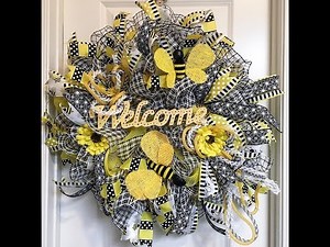 Bee wreath using 21 in deco mesh pouf with ruffles