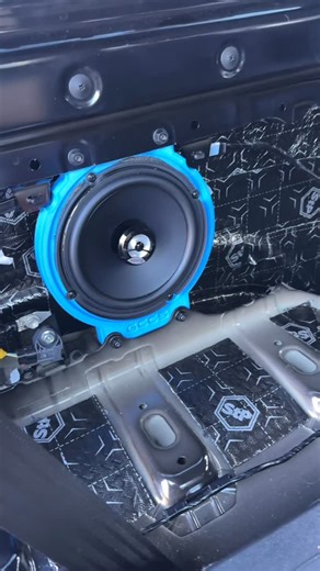 The Little Rig on Instagram: "This weekend I installed the new DIY sound system from @gccarsound into our black Jimny! - This included a 9” Kenwood head unit, front and rear Hertz Dieci speakers, a @muswayau under seat subwoofer with amp, plus all the wiring harnesses, brackets, spacers, sound deadening and so on. - When I committed to a DIY kit I was seriously sh1tting bricks cause I’m no auto sparky! But honestly, you could not get any more user friendly than this system. - Gold Coast Car Soun