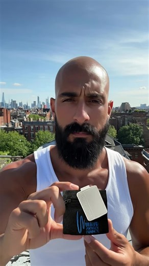 ⸻ 🌟 Et si votre bien-être commençait avec une technologie innovante ? 🌟 Chez Wave Protect France, nous mettons la science au service du quotidien pour vous aider à mieux vivre chez vous, au travail et pendant le sport 💪. 🔬 Grâce à notre technologie française brevetée, pensée pour atténuer les ondes électromagnétiques qui nous entourent (Wi-Fi, smartphone, 4G/5G…), vous pouvez ressentir : ✔️ Plus d’énergie au quotidien ✔️ Moins de stress et de fatigue ✔️ Une meilleure concentration au travail