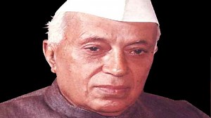पंडित जवाहरलाल नेहरू पर हिन्दी निबंध। essay on jawahar lal nehru