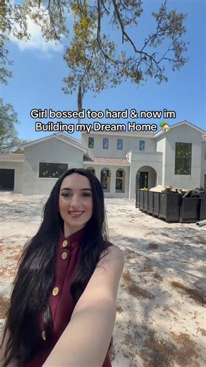Isabella Kotsias on Instagram: "Bringing my Dreams to Reality 🏡👇 Currently Building my DREAM HOME! 🚧✨ Still to this day, I can’t believe that Online Business & the power of social media is what paid for this! 💸💰😭 I literally started from $0! Can’t wait to keep you guys up on ALL THE PROGRESS! 😍 #dreamlife #dreamlifestyle #dreamhomegoals #richlifestyle #wealthylifestyle"
