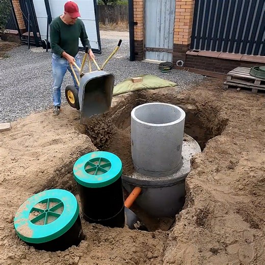 Installing a Horizontal Septic System | DIY & Crafts