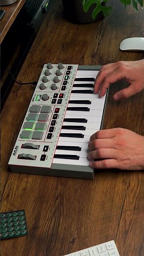 Making the Around the World riff on a mini keyboard 🎹