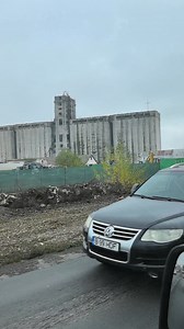 Altădată, acest siloz pentru cereale era plin ochi. Astăzi mă întreb: oare de ce nu mai este nevoie de el? 🤔#Romania #Bucuresti | Magnetfishingilfov